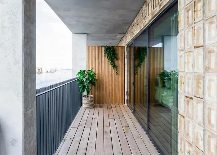 דירה Luxury Living In Prime Spot