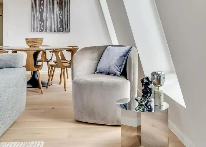 דירה Luxury Living In Prime Spot *
