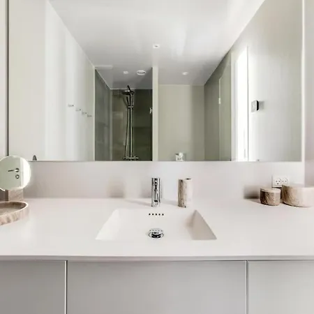 Luxury Living In Prime Spot