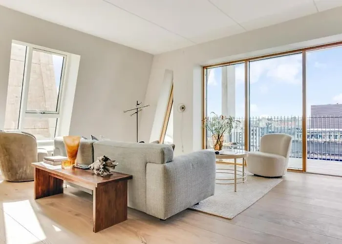 Luxury Living In Prime Spot