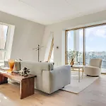 Luxury Living In Prime Spot