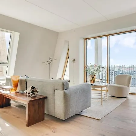 Luxury Living In Prime Spot